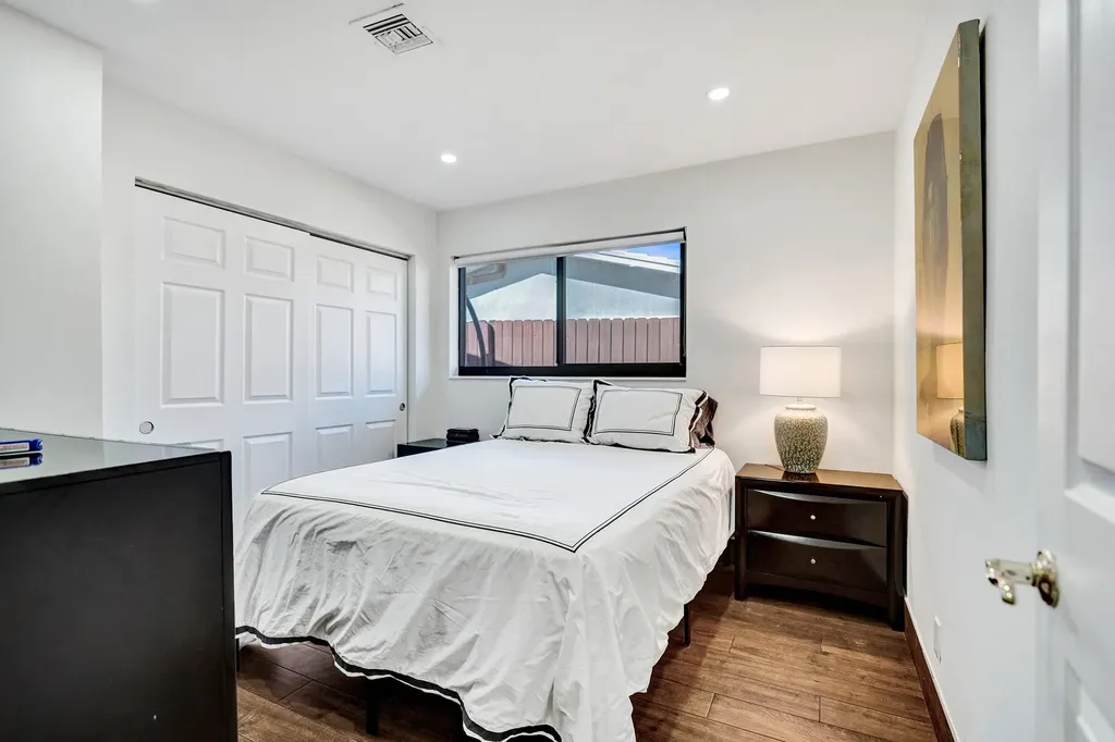 1520 NE 53rd Street Fort Lauderdale FL 33334