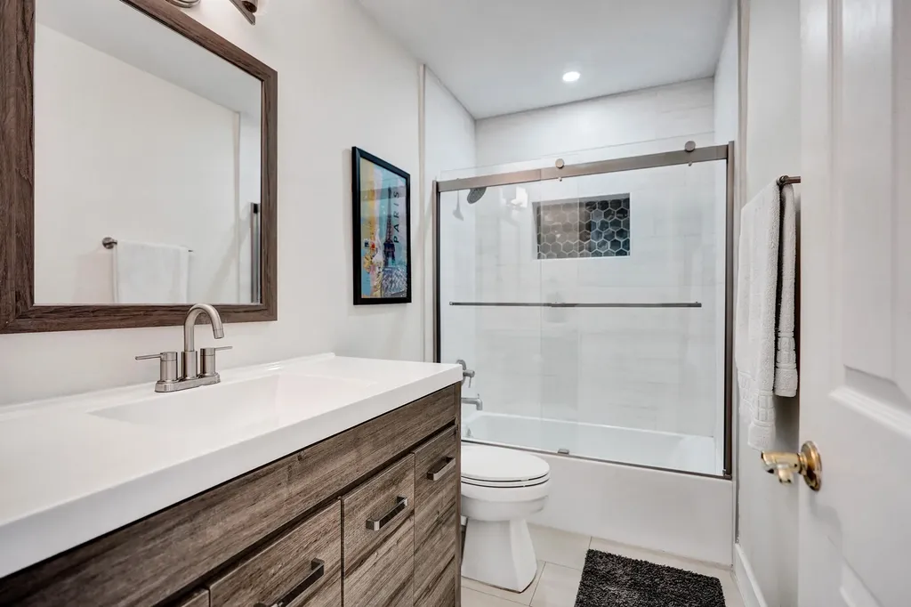 1520 NE 53rd Street Fort Lauderdale FL 33334