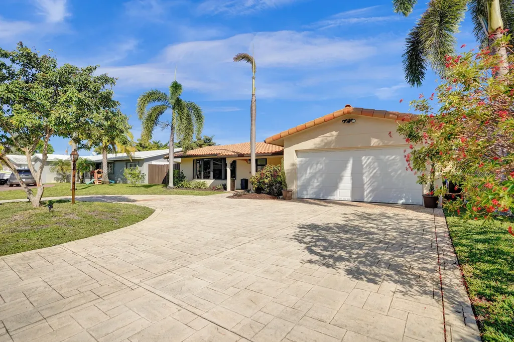 1520 NE 53rd Street Fort Lauderdale FL 33334