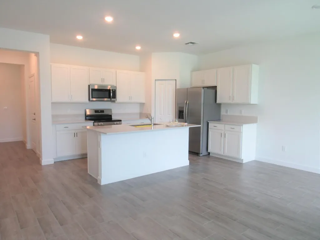 4332 Pond Lily Lane Lake Worth FL 33467