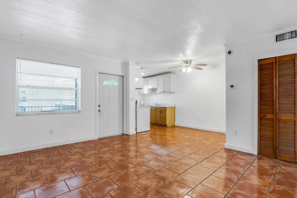 421 NE 1st Street Hallandale Beach FL 33009