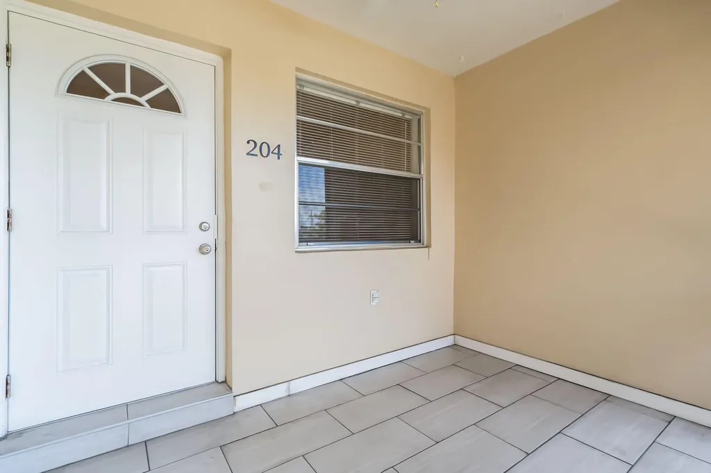 421 NE 1st Street Hallandale Beach FL 33009