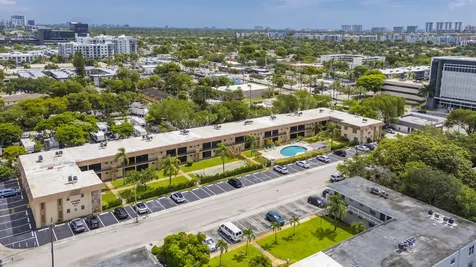 421 NE 1st Street Hallandale Beach FL 33009