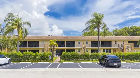 421 NE 1st Street Hallandale Beach FL 33009