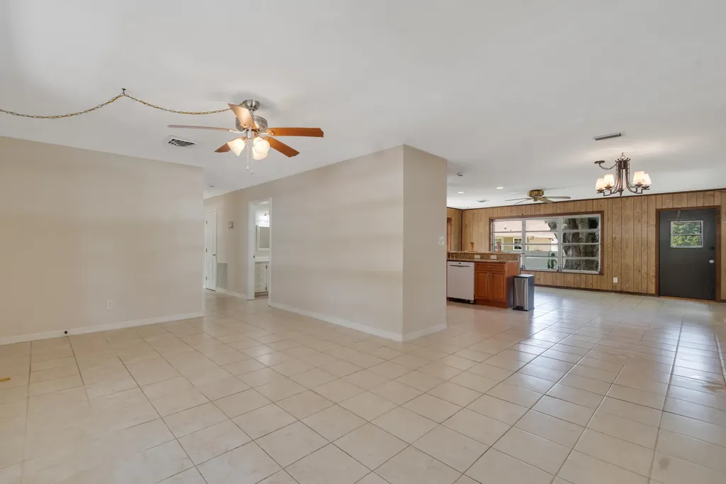 5605 38th Street Vero Beach FL 32966