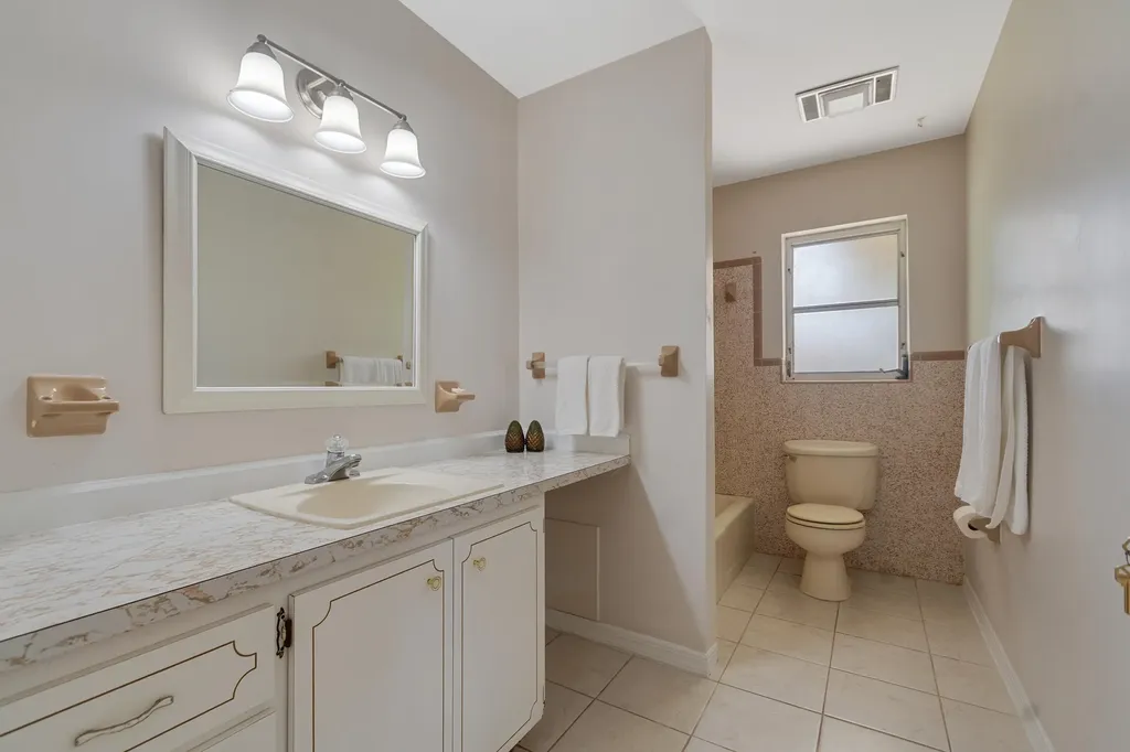 5605 38th Street Vero Beach FL 32966