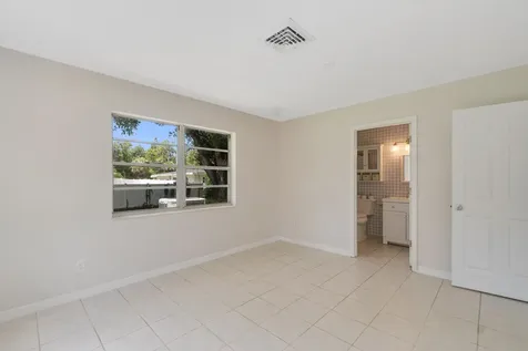 5605 38th Street Vero Beach FL 32966