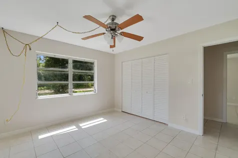 5605 38th Street Vero Beach FL 32966