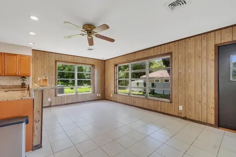 5605 38th Street Vero Beach FL 32966