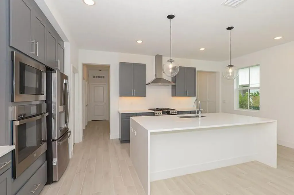 10307 NW Dreamweaver Road Port St Lucie FL 34987