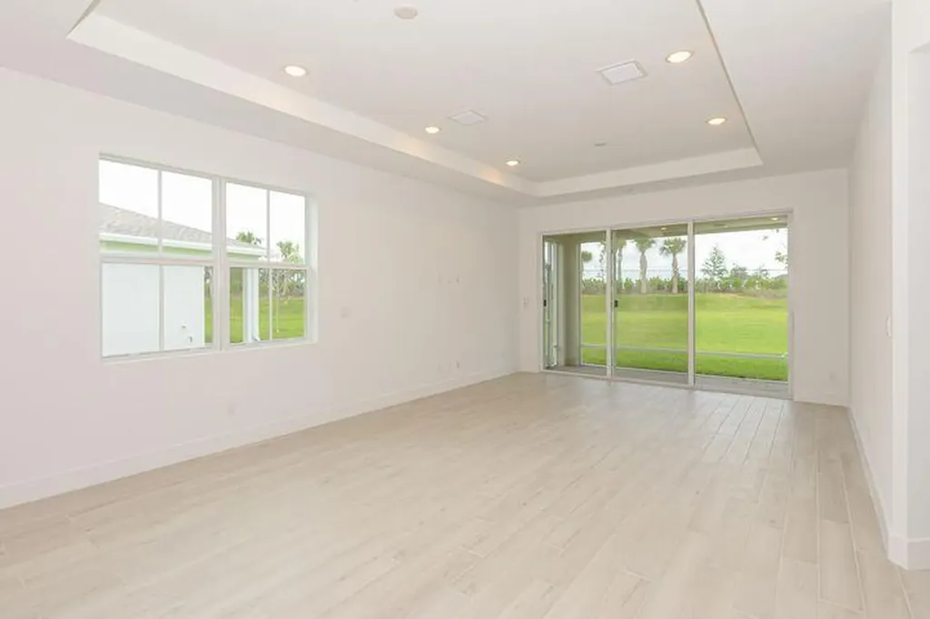 10307 NW Dreamweaver Road Port St Lucie FL 34987