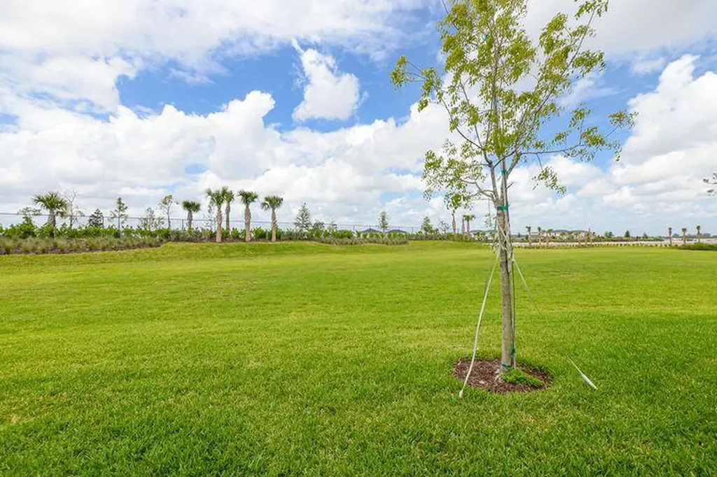 10307 NW Dreamweaver Road Port St Lucie FL 34987