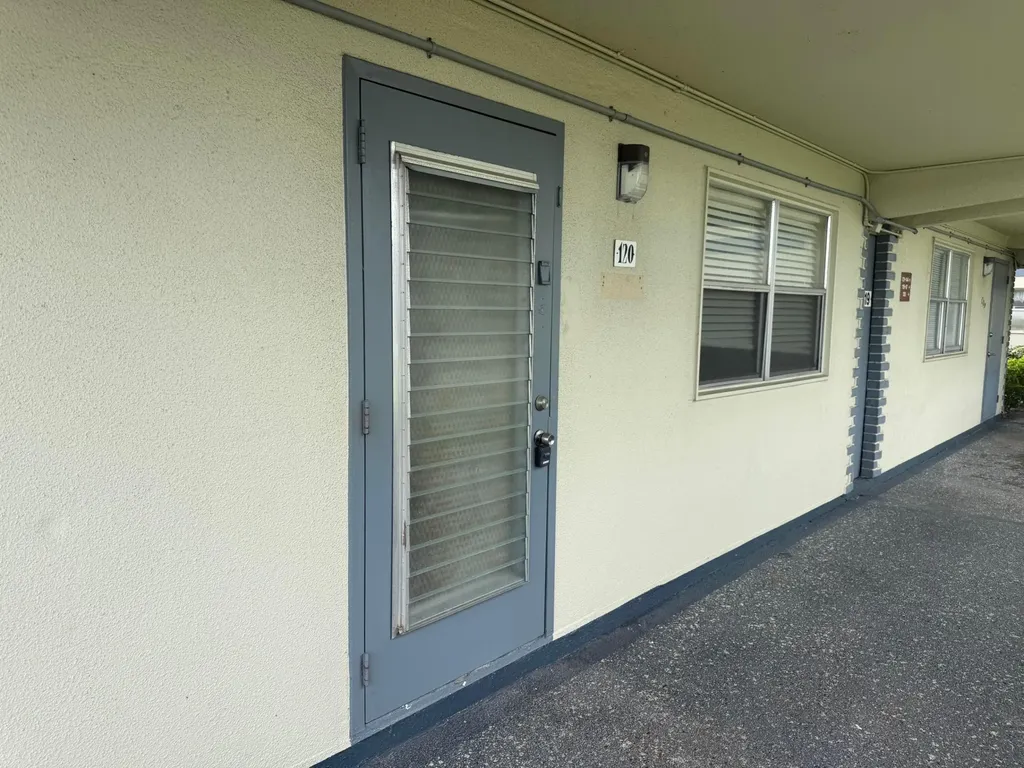 120 Brittany Terrace Delray Beach FL 33446