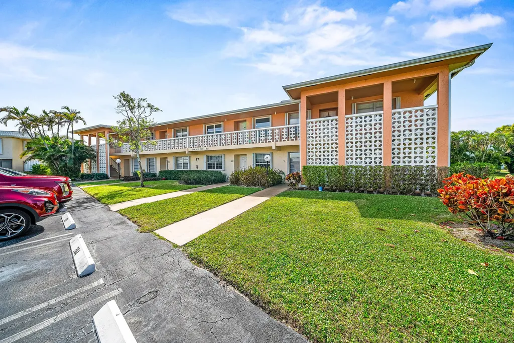 1640 NW 19th Terrace Delray Beach FL 33445