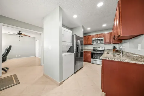 1640 NW 19th Terrace Delray Beach FL 33445