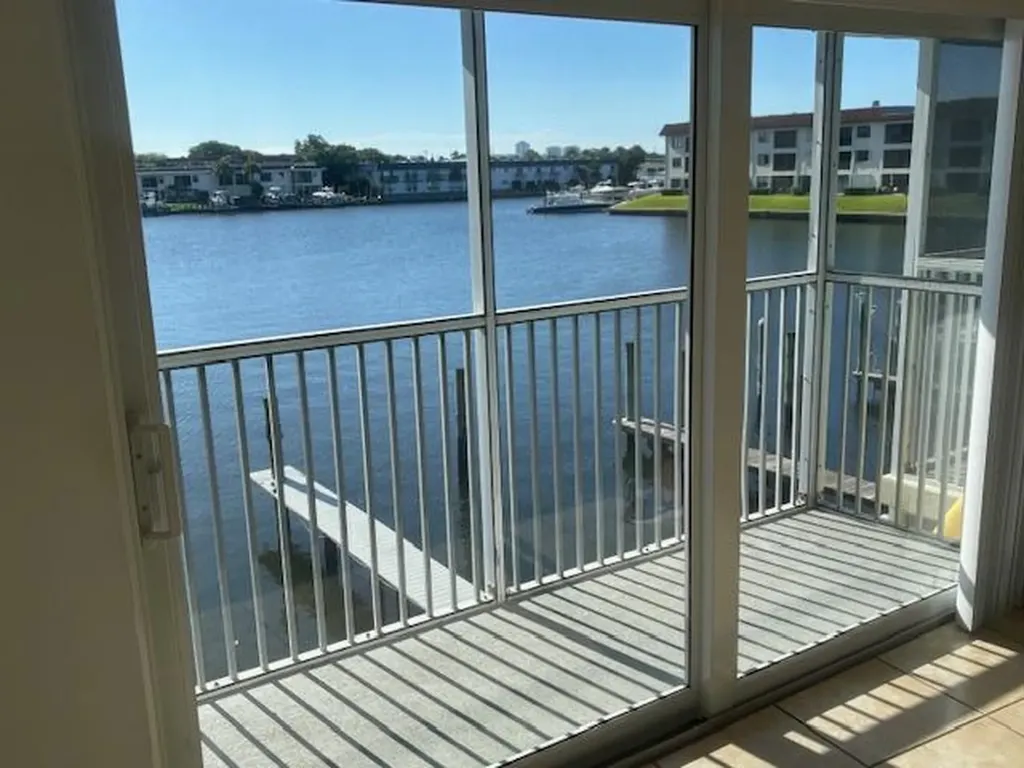 400 Northlake Court North Palm Beach FL 33408