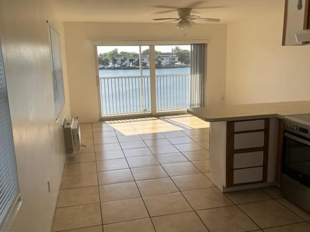 400 Northlake Court North Palm Beach FL 33408