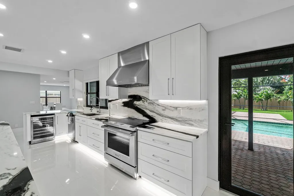 820 SW 16th Street Boca Raton FL 33486
