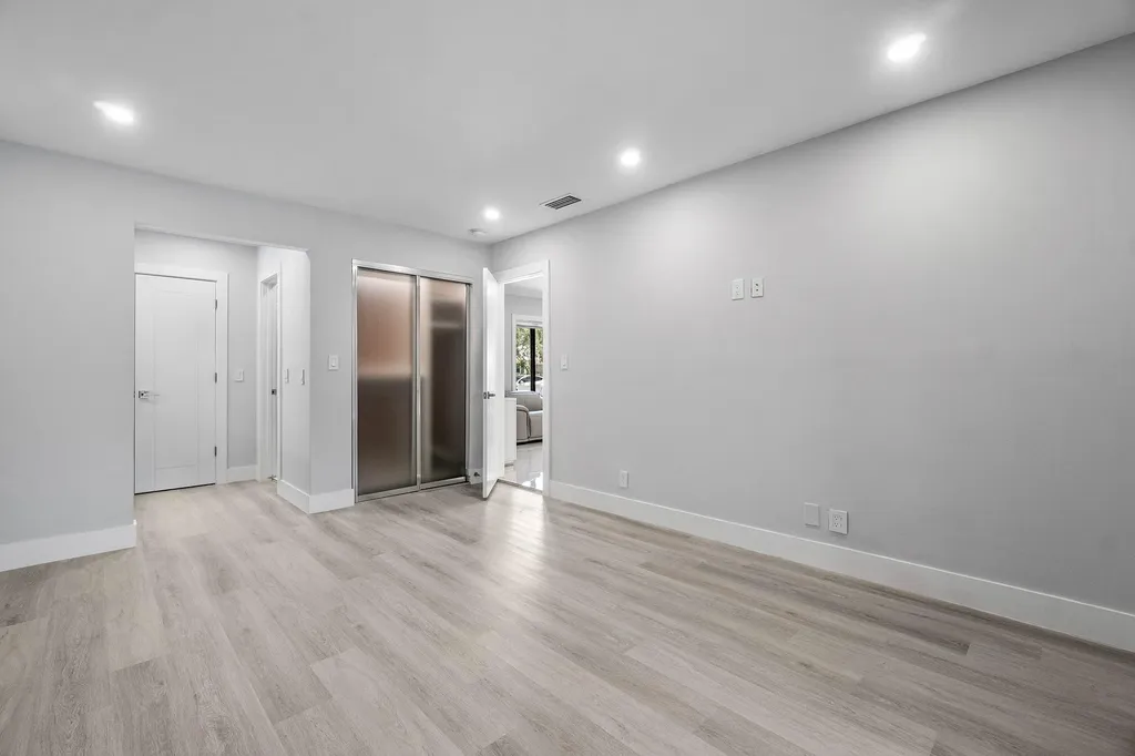 820 SW 16th Street Boca Raton FL 33486