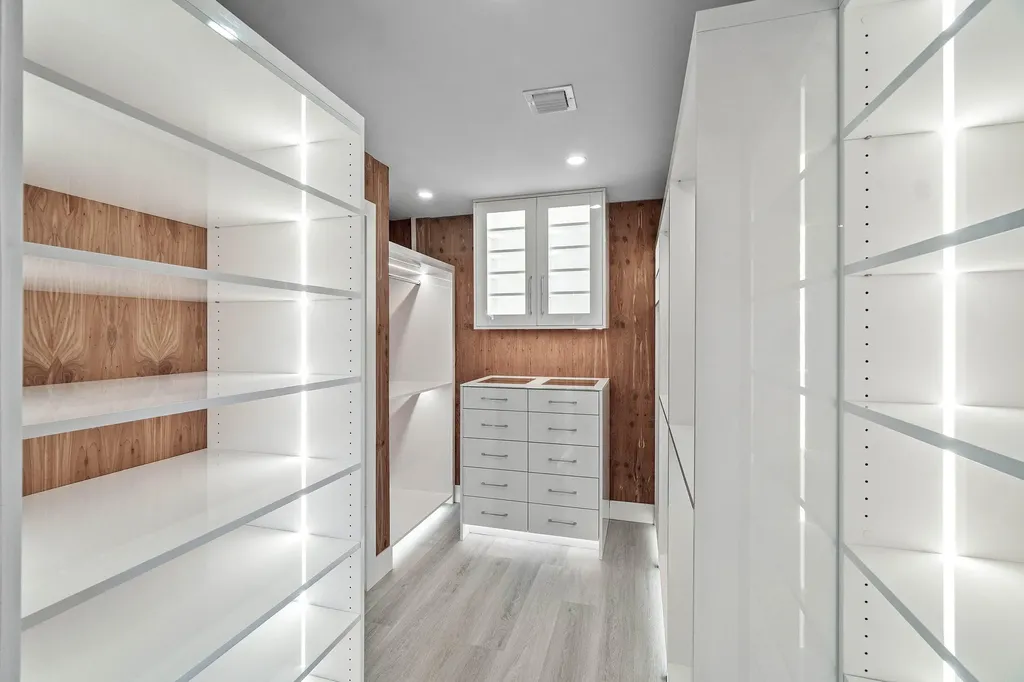 820 SW 16th Street Boca Raton FL 33486