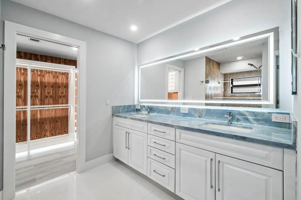 820 SW 16th Street Boca Raton FL 33486