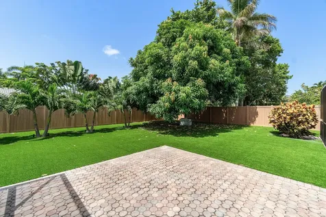 820 SW 16th Street Boca Raton FL 33486