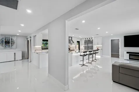 820 SW 16th Street Boca Raton FL 33486