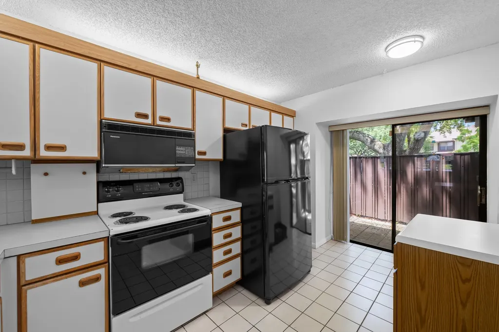 4586 Carambola Circle S Coconut Creek FL 33066