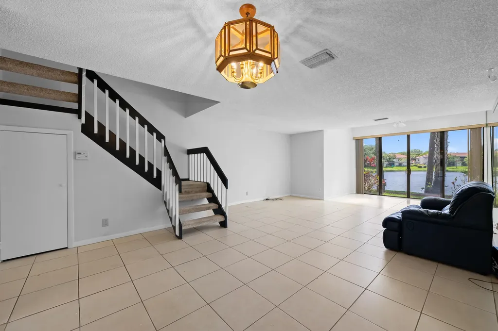 4586 Carambola Circle S Coconut Creek FL 33066