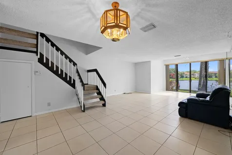 4586 Carambola Circle S Coconut Creek FL 33066