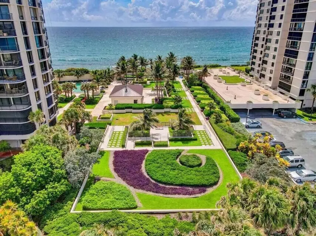 5380 N Ocean Drive Riviera Beach FL 33404
