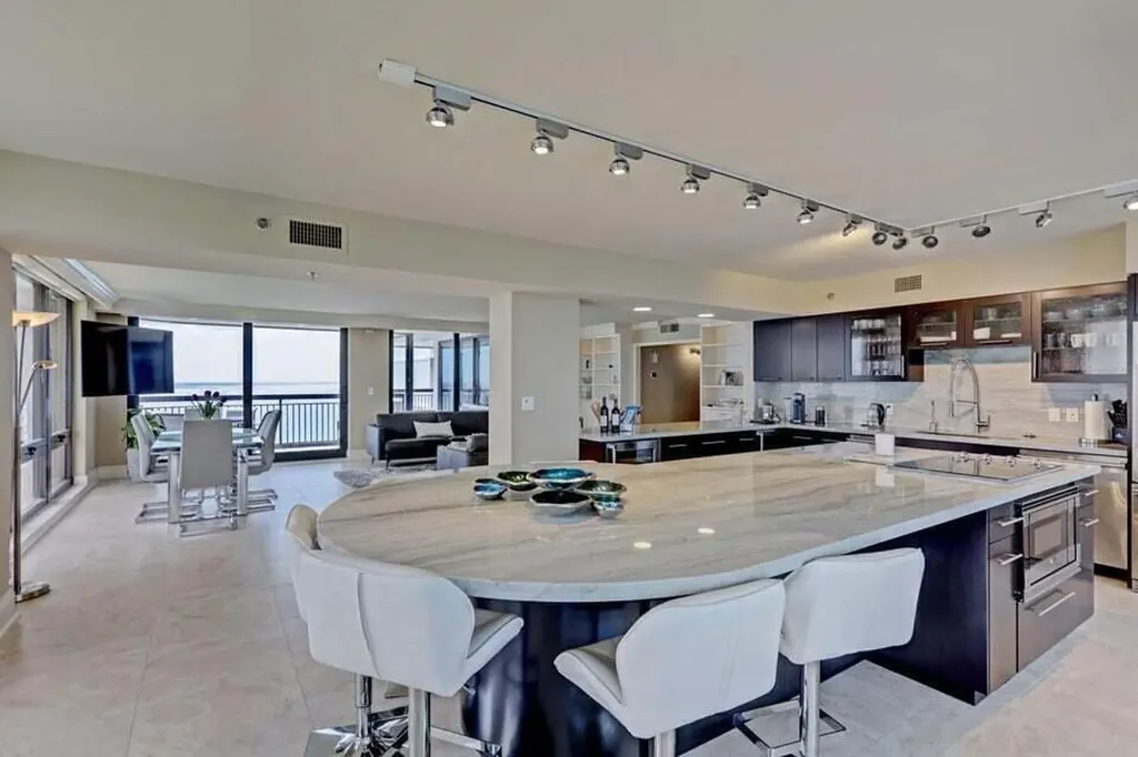 5380 N Ocean Drive Riviera Beach FL 33404