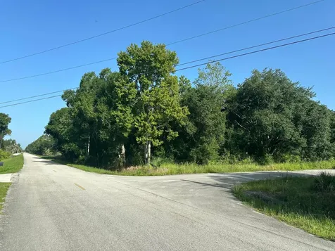 623 NE 138th Street Okeechobee FL 34972