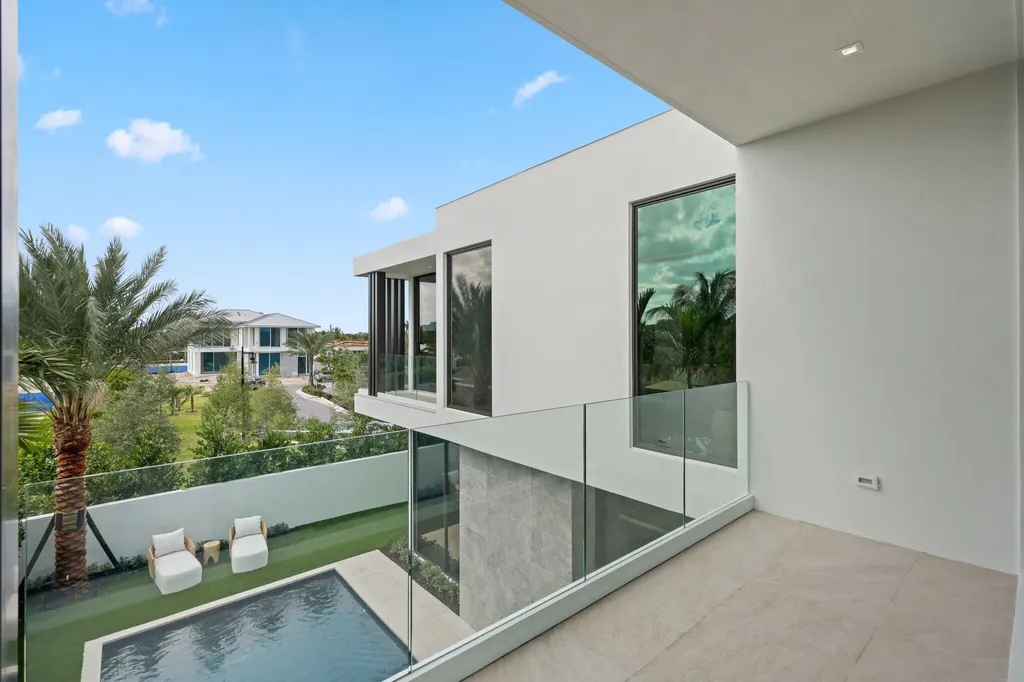 340 Grove Place Delray Beach FL 33444