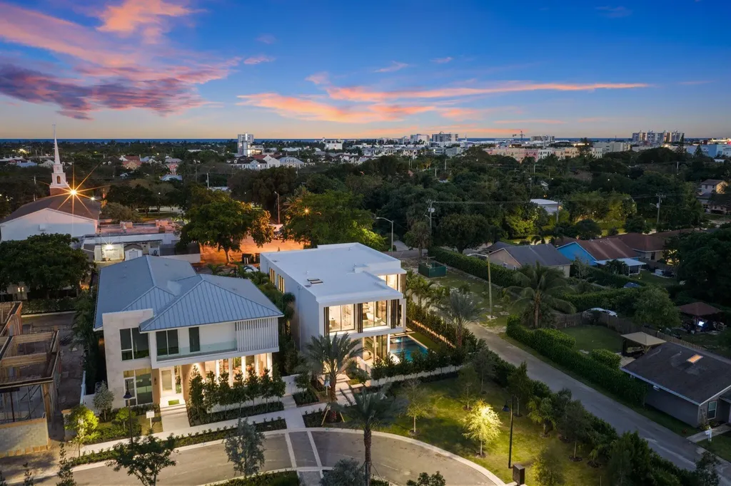 340 Grove Place Delray Beach FL 33444