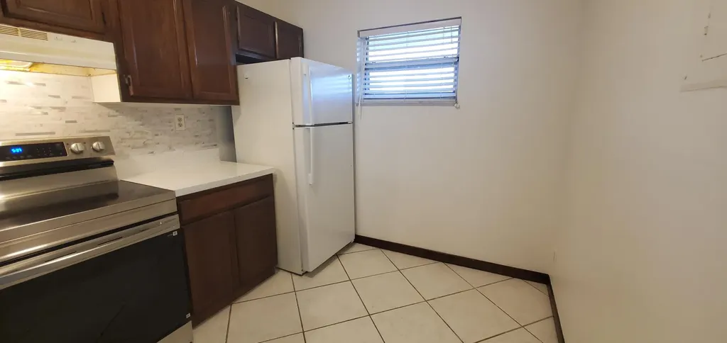 1100 NW 87th Avenue Coral Springs FL 33071