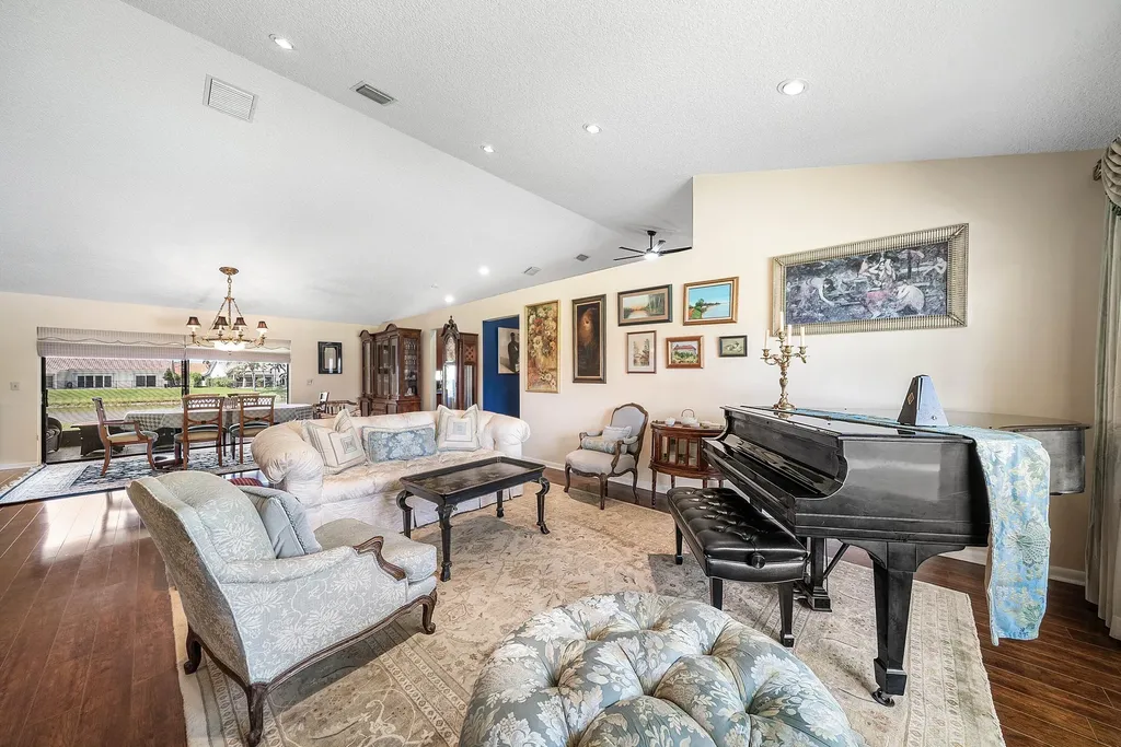 9295 Sun Pointe Drive Boynton Beach FL 33437