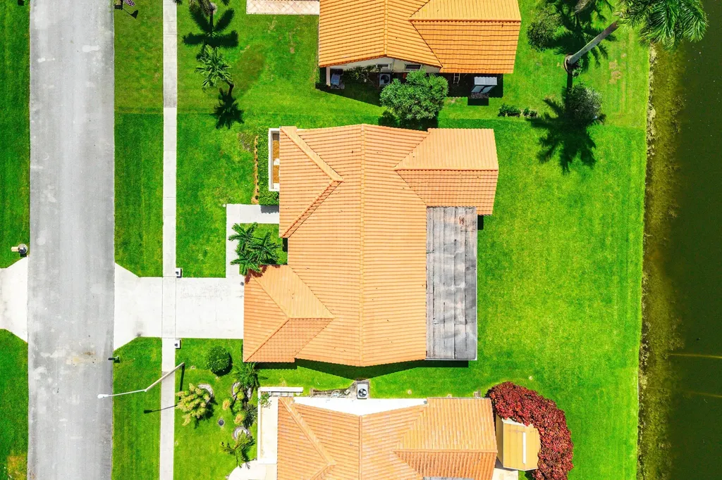 9295 Sun Pointe Drive Boynton Beach FL 33437