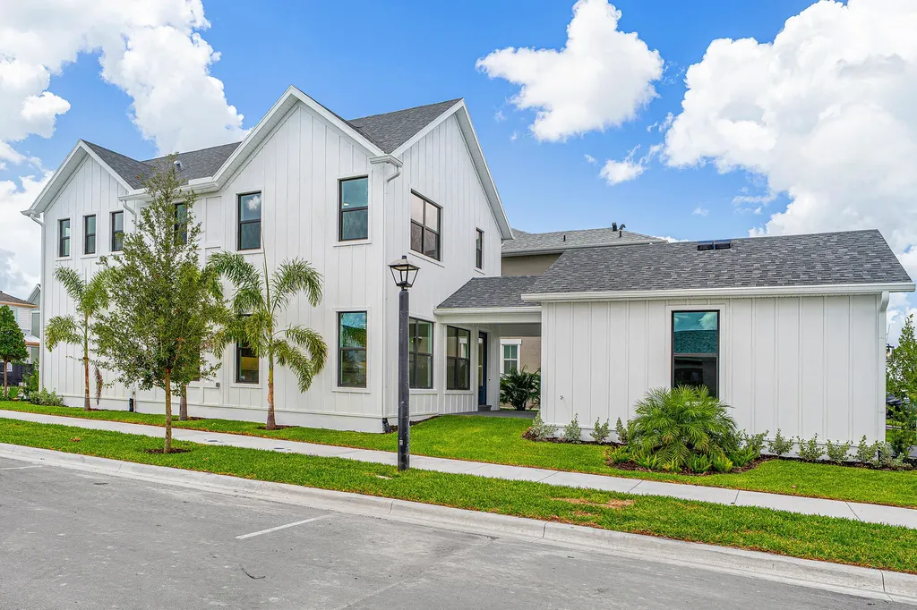 920 SW Newfield Avenue Palm City FL 34990