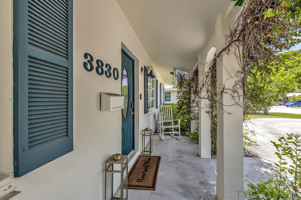 3830 NE 22nd Terrace Lighthouse Point FL 33064
