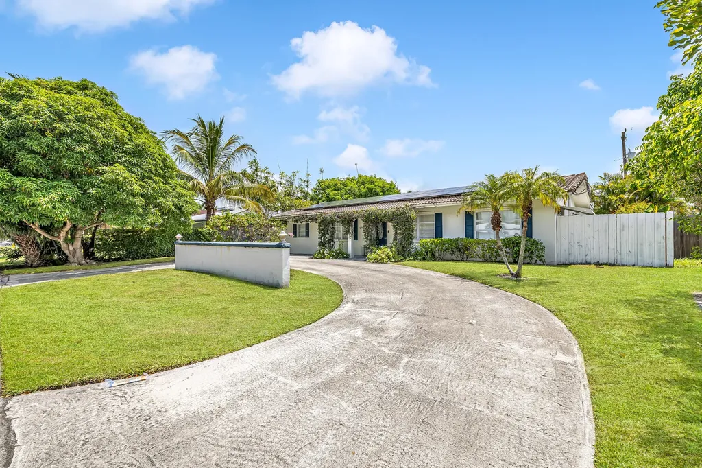 3830 NE 22nd Terrace Lighthouse Point FL 33064