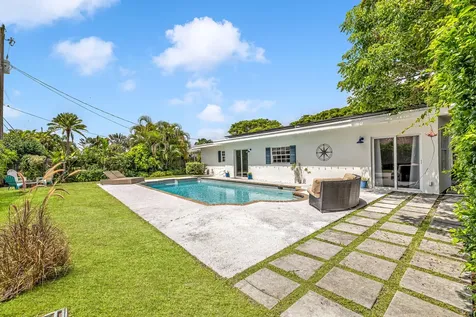 3830 NE 22nd Terrace Lighthouse Point FL 33064