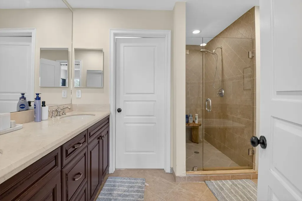 1054 E Heritage Club Circle Delray Beach FL 33483