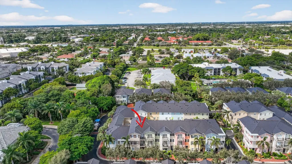 1054 E Heritage Club Circle Delray Beach FL 33483