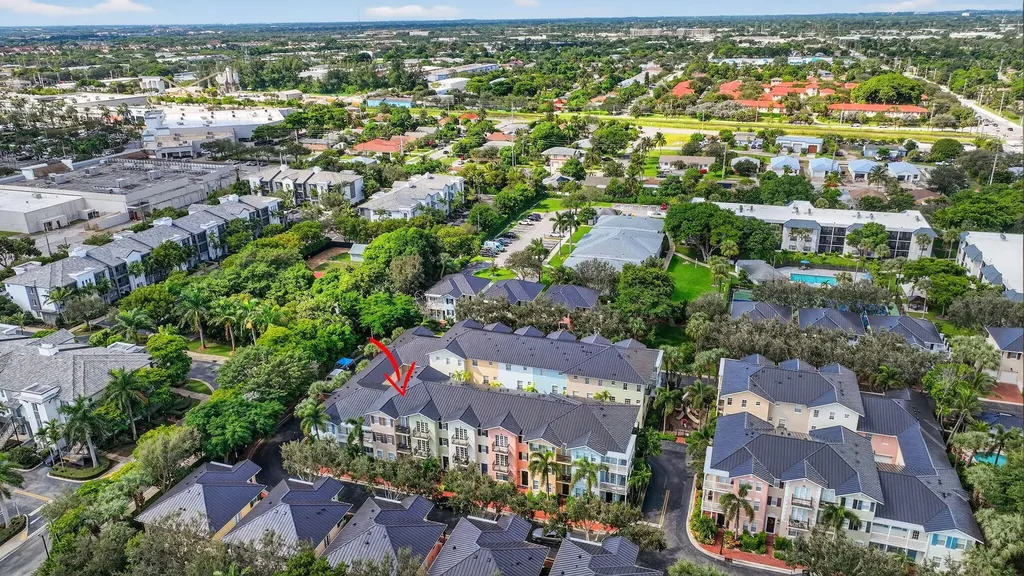1054 E Heritage Club Circle Delray Beach FL 33483