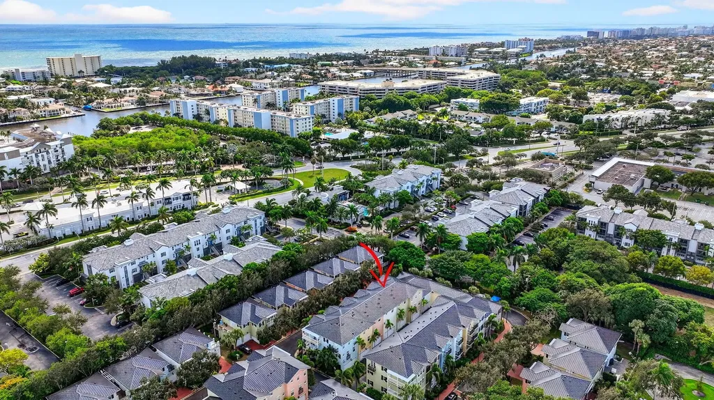 1054 E Heritage Club Circle Delray Beach FL 33483