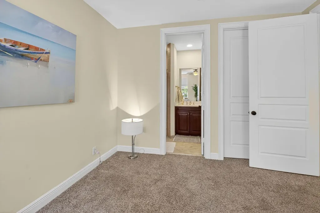 1054 E Heritage Club Circle Delray Beach FL 33483