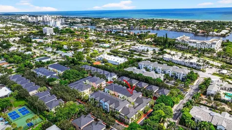 1054 E Heritage Club Circle Delray Beach FL 33483