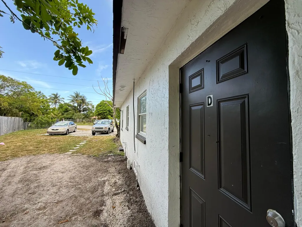 1941 NW 14th Avenue Fort Lauderdale FL 33311