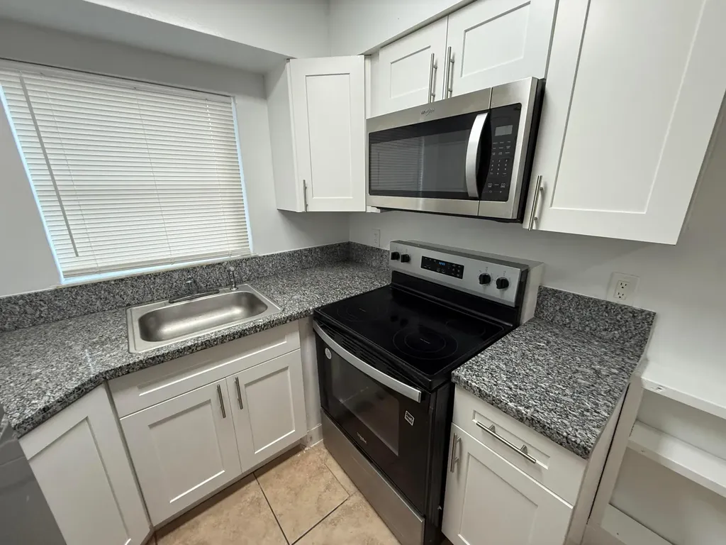 1941 NW 14th Avenue Fort Lauderdale FL 33311